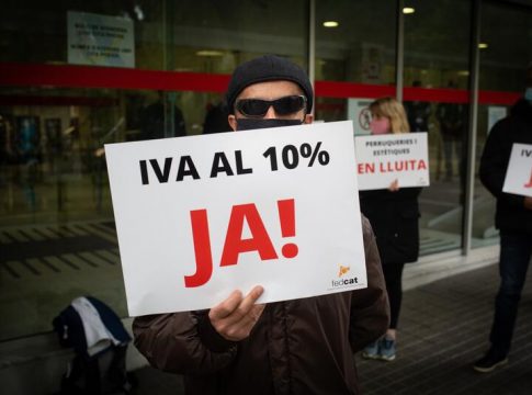 Peluquerías anuncian recogida de firmas para promover la bajada del IVA al sector Peluquerías anuncian recogida de firmas para promover la bajada del IVA al sector