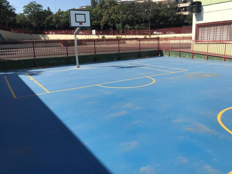 Andalucía prohíbe la práctica deportiva a menores de 16 años desde las 18 horas