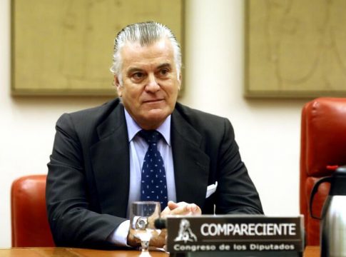 La condena de Rosalía Iglesias puede empujar a Bárcenas a 'tirar de la manta' La condena de Rosalía Iglesias puede empujar a Bárcenas a 'tirar de la manta'