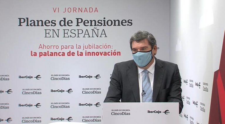 Escrivá dice que el fondo de pensiones público facilitará ahorro de pymes y autónomos