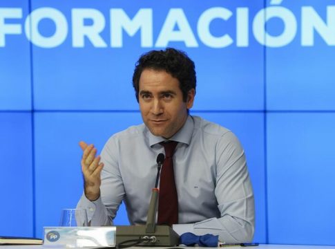 Egea dice que Vox tiene que decidir si Egea dice que Vox tiene que decidir si