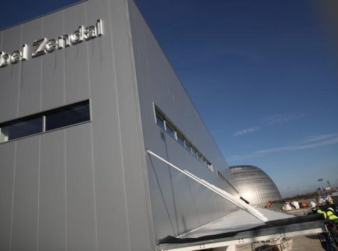 Madrid ofrecerá el hospital de pandemias como almacén principal para las vacunas que lleguen Madrid ofrecerá el hospital de pandemias como almacén principal para las vacunas que lleguen