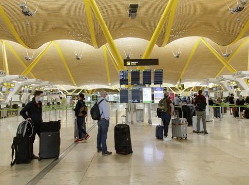 Aeropuertos de Aena registraron un 81,9% menos de pasajeros en octubre