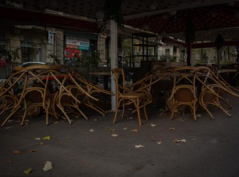 Cataluña prorroga el cierre de bares y restaurantes hasta el 23 de noviembre Cataluña prorroga el cierre de bares y restaurantes hasta el 23 de noviembre