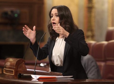 Arrimadas, pese a las palabras de Rivera, sigue pensando que pactar es Arrimadas, pese a las palabras de Rivera, sigue pensando que pactar es