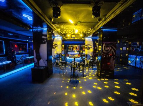 El sector del ocio nocturno critica el incremento de las fiestas ilegales El sector del ocio nocturno critica el incremento de las fiestas ilegales