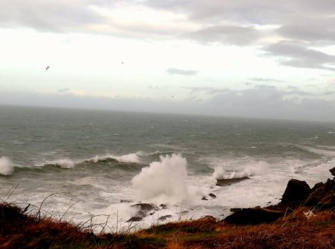 Las olas alcanzan los 8,5 metros en Santander esta madrugada Las olas alcanzan los 8,5 metros en Santander esta madrugada