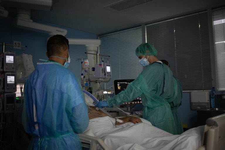 Cataluña sigue aplanando su curva de contagios