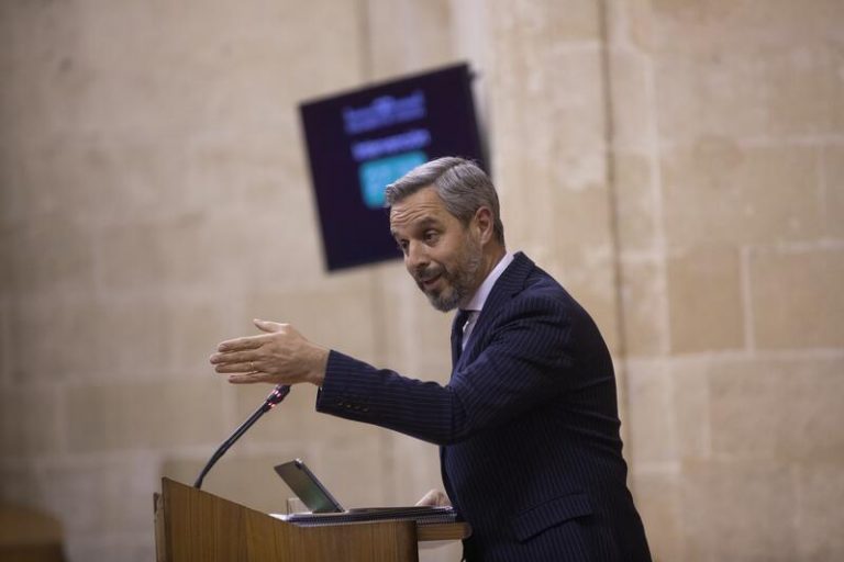 La Junta tranquiliza a los trabajadores de RTVA: 