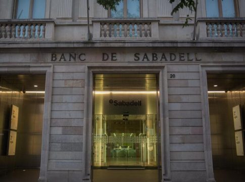 Sabadell desarrollará su nuevo plan priorizando España tras romper con BBVA Sabadell desarrollará su nuevo plan priorizando España tras romper con BBVA