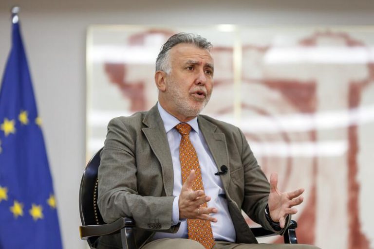 El presidente canario cree que a finales de 2021 se superará el Covid