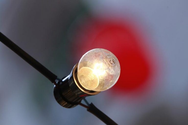 El recibo de la luz sube un 6% en noviembre y ya es el más caro de 2020