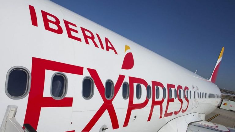 Iberia Express ofrecerá estas Navidades 165 vuelos adicionales con Canarias