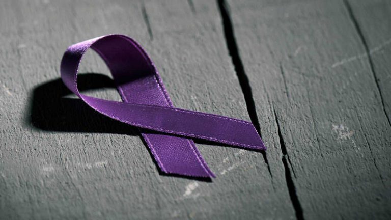 'Si eres hombre, hazlo', la campaña de Madrid para concienciar contra la violencia machista