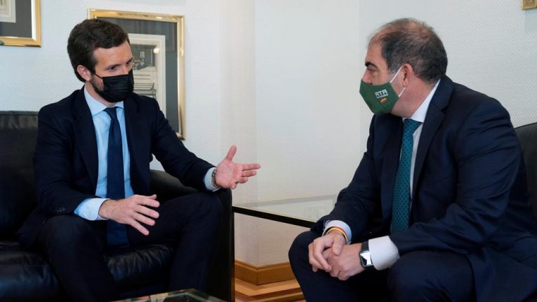 Casado traslada a ATA sus propuestas para ayudar a autónomos