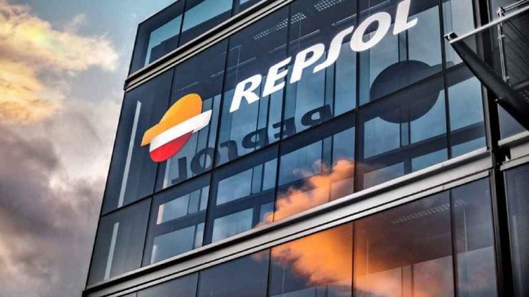 Repsol cumple 2 años en el negocio eléctrico con 1,1 millones de clientes
