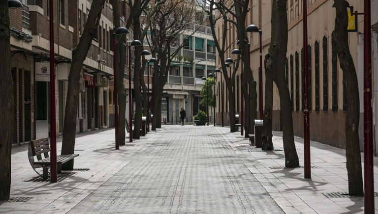 Cantabria se plantea ampliar el toque de queda y cerrar la hostelería