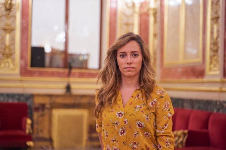 Directora del Injuve ve 