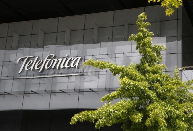 Telefónica y Gestamp impulsan una fábrica conectada con 5G en Barcelona