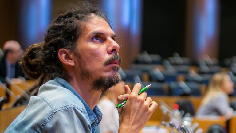 El Supremo eleva suplicatorio al Congreso para proceder penalmente contra el diputado Alberto Rodríguez