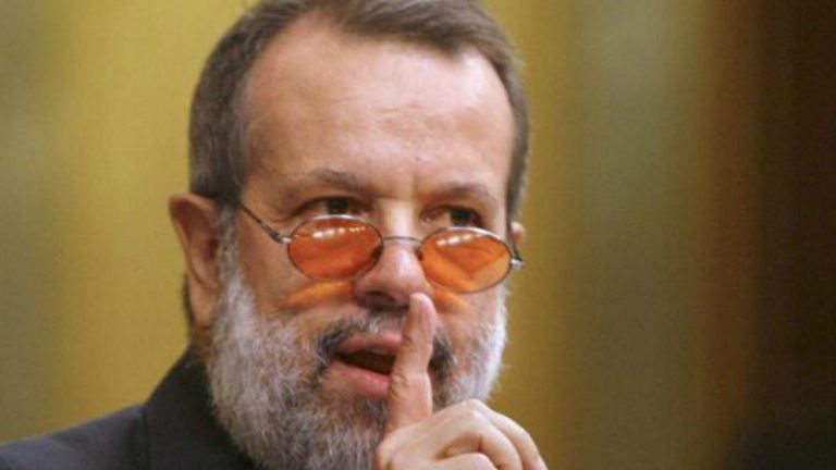 Defensor del Pueblo pide reforzar la AP y la atención hospitalaria