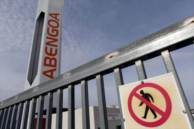 Abengoa rebaja en un 20% su previsión de ventas y en un 22% la de contratación
