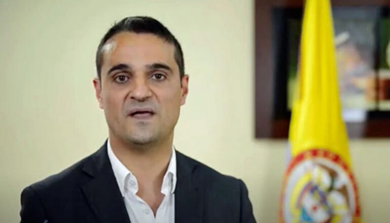 Embajador en Cuba se reúne con Castells para explorar colaboración entre universidades