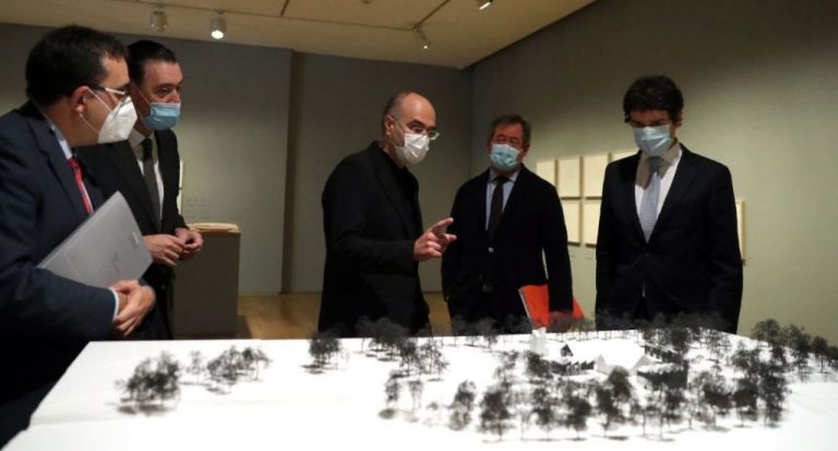 Bellas Artes Bilbao dedica la mayor muestra europea a la obra de Otl Aicher