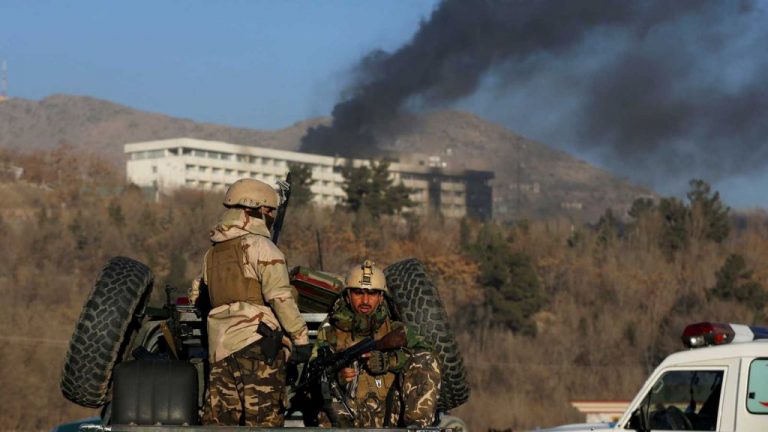 España condena los atentados terroristas en Kabul y llama a un acuerdo de alto el fuego inmediato