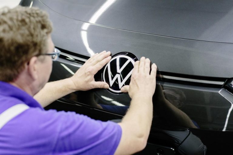 Volkswagen invertirá 73.000 millones en electrificación y digitalización hasta 2025