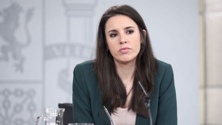 Irene Montero denuncia el 