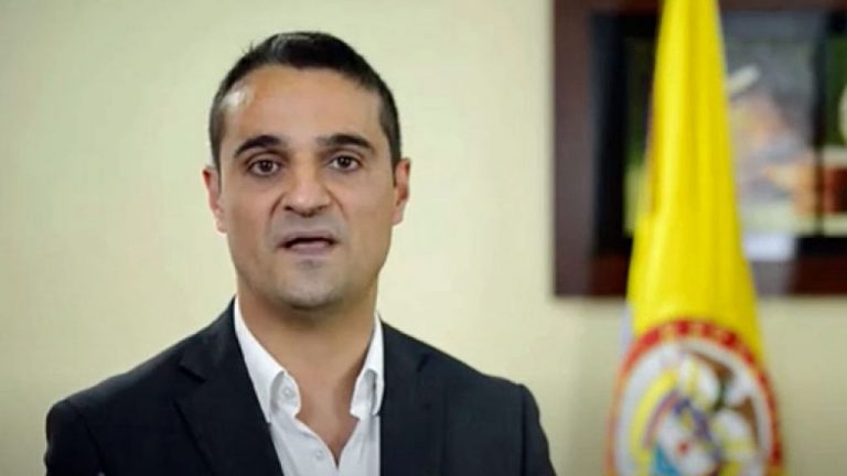 Gobierno nombra un embajador 'político' en Cuba