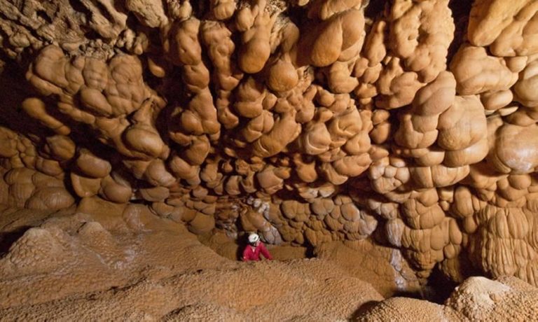 La Sima de la Higuera de Pliego se convierte en el tercer Monumento Natural de la Región de Murcia
