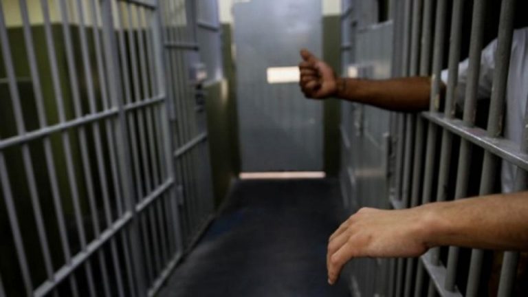 25 y 21 años de prisión para los hermanos vascos que mataron a un anciano