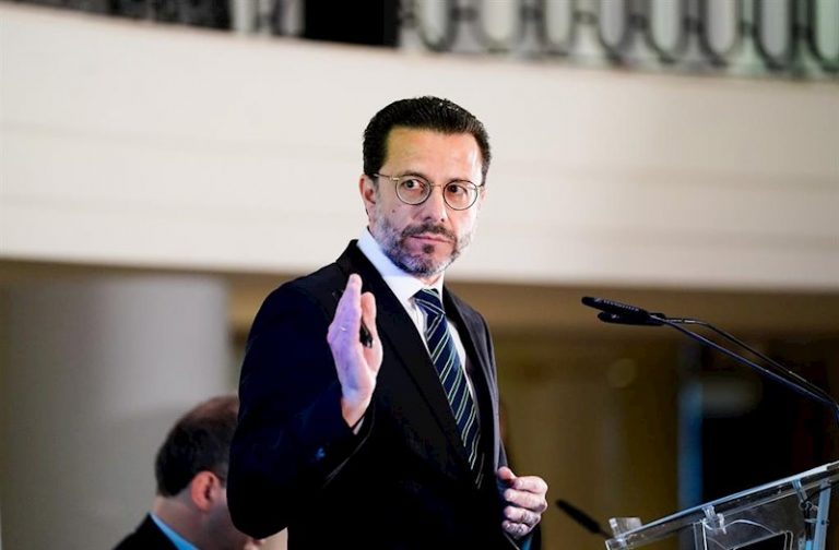 Comunidad de Madrid eleva en tres puntos la caída del PIB regional