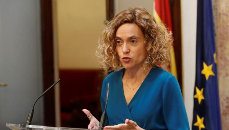 Exdiputados piden a Batet crear una red de científicos que asesoren al Congreso