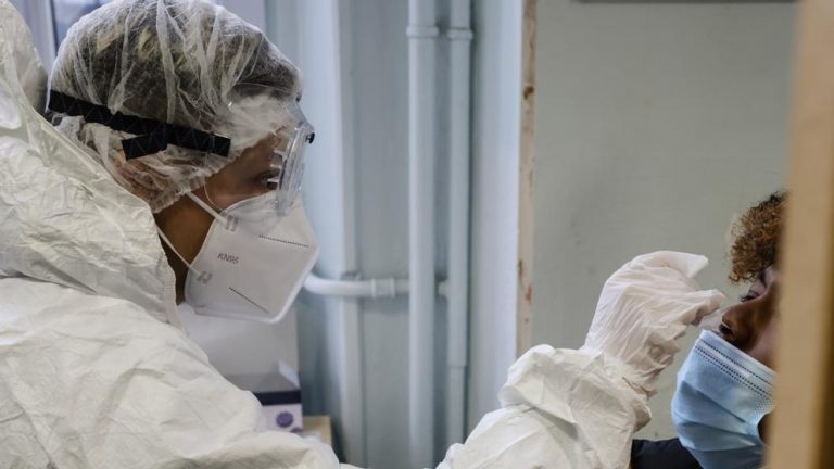 Comunidad Valenciana suma 2.185 nuevos casos y 18 fallecidos