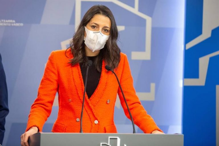 Ciudadanos decide concurrir en solitario a las catalanas