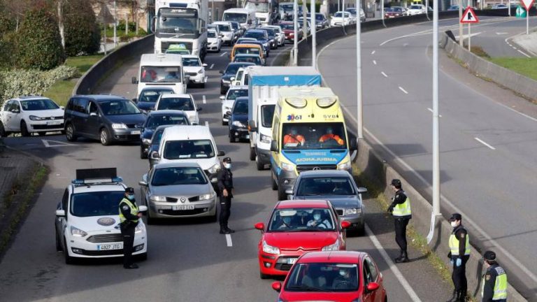 La mayoría de CCAA se abren a seguir con el toque de queda más allá del 9 de noviembre