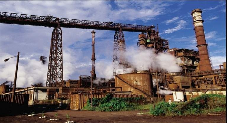 UGT FICA denuncia la aplicación ilegal en ArcelorMittal de un ERTE por Covid-19