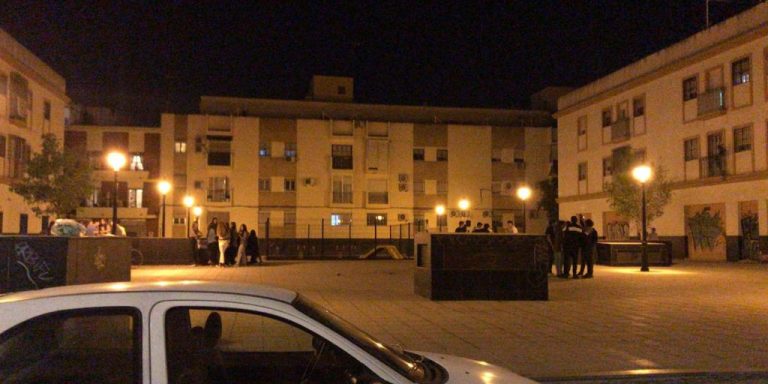 La noche de Halloween concluye en Sevilla sin incidentes graves y 98 denuncias de la Policía
