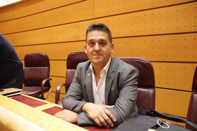 Senador de Compromís rechaza dar el nombre de Juan de la Cierva al aeropuerto de Murcia por apoyar a Franco