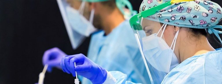 Detectado un brote con 11 positivos en la planta de hospitalización del ICO Girona