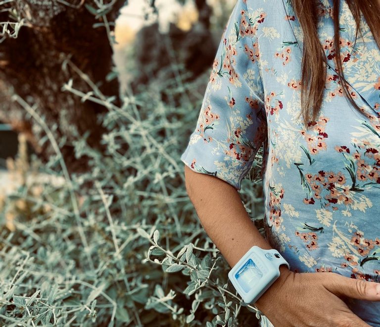 La española Cleands lleva sus pulseras de gel hidroalcohólico a Francia, Italia y Alemania