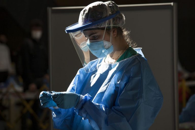 La Rioja notifica tres muertes y suma 104 nuevos contagios