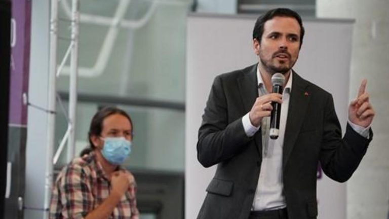 El administrador de IU declara ante el juez del caso Neurona que se fiaba de Podemos