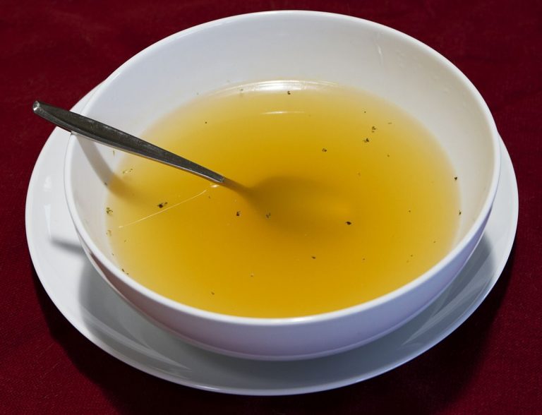 Cómo hacer un caldo de pollo casero, casero