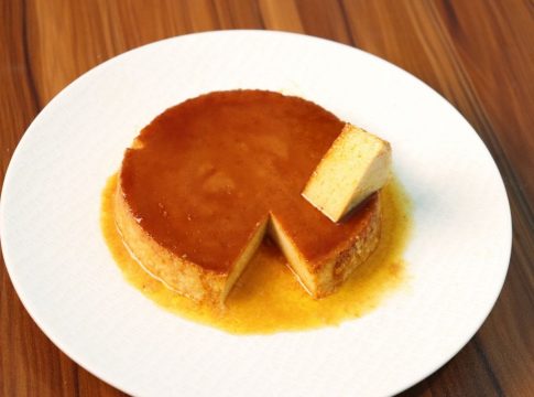 Cómo hacer un flan de caramelo en 10 minutos Cómo hacer un flan de caramelo en 10 minutos