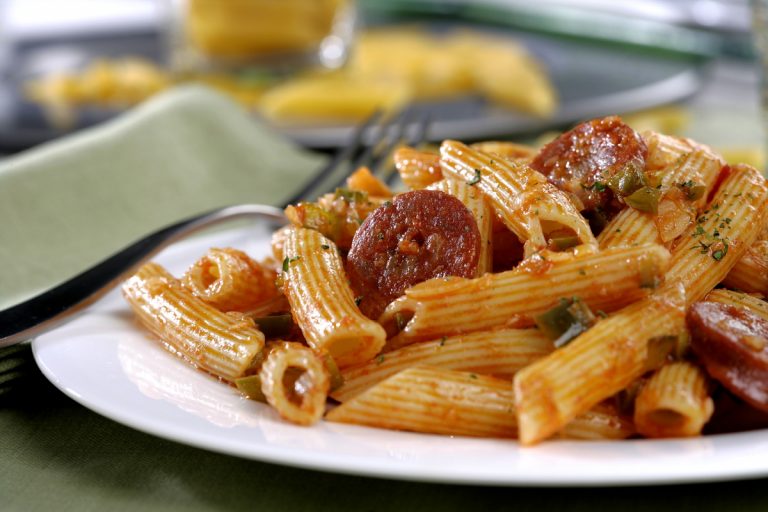Cómo hacer unos macarrones con chorizo