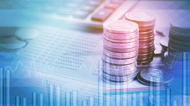 Guindos alerta que la retirada prematura de los avales puede desencadenar una crisis de crédito